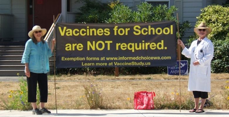 Health Freedom Activists Take to the Streets to Inform Parents About Vaccines | Jennifer Margulis