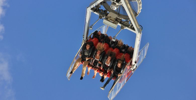 What are the benefits of fear? Some intrepid young people enjoy a rollercoaster. Photo courtesy of Pixabay. | Jennifer Margulis, Ph.D.